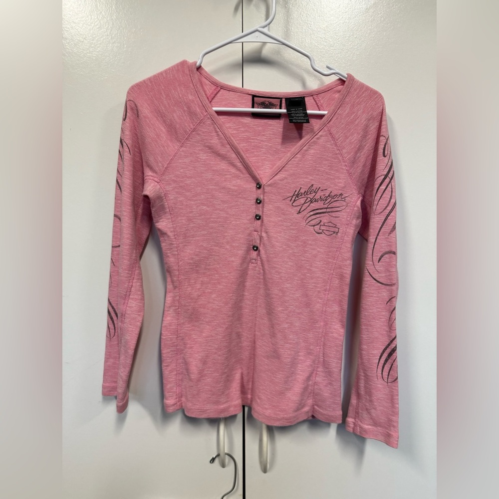 New sexy Harley Davison Henley shirt with tattoo scroll pattern. Bike week.
